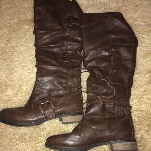 Women’s Size 6 Brown Boots